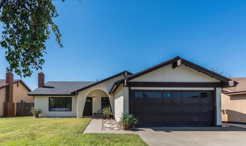 113 N. W Street Lompoc, CA 93436 $585,000